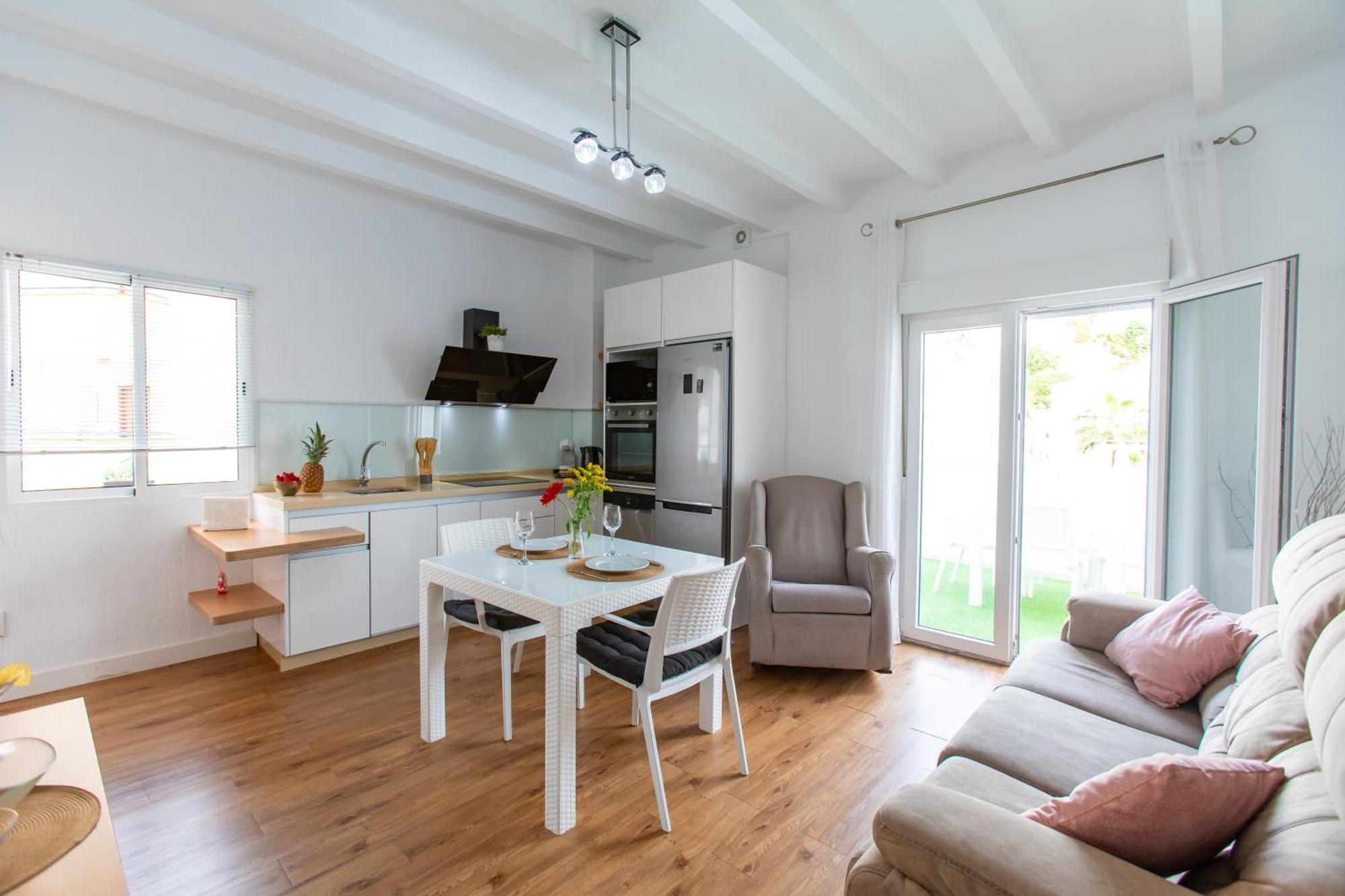 Boutique Rooms Playa Burriana Nerja Dış mekan fotoğraf