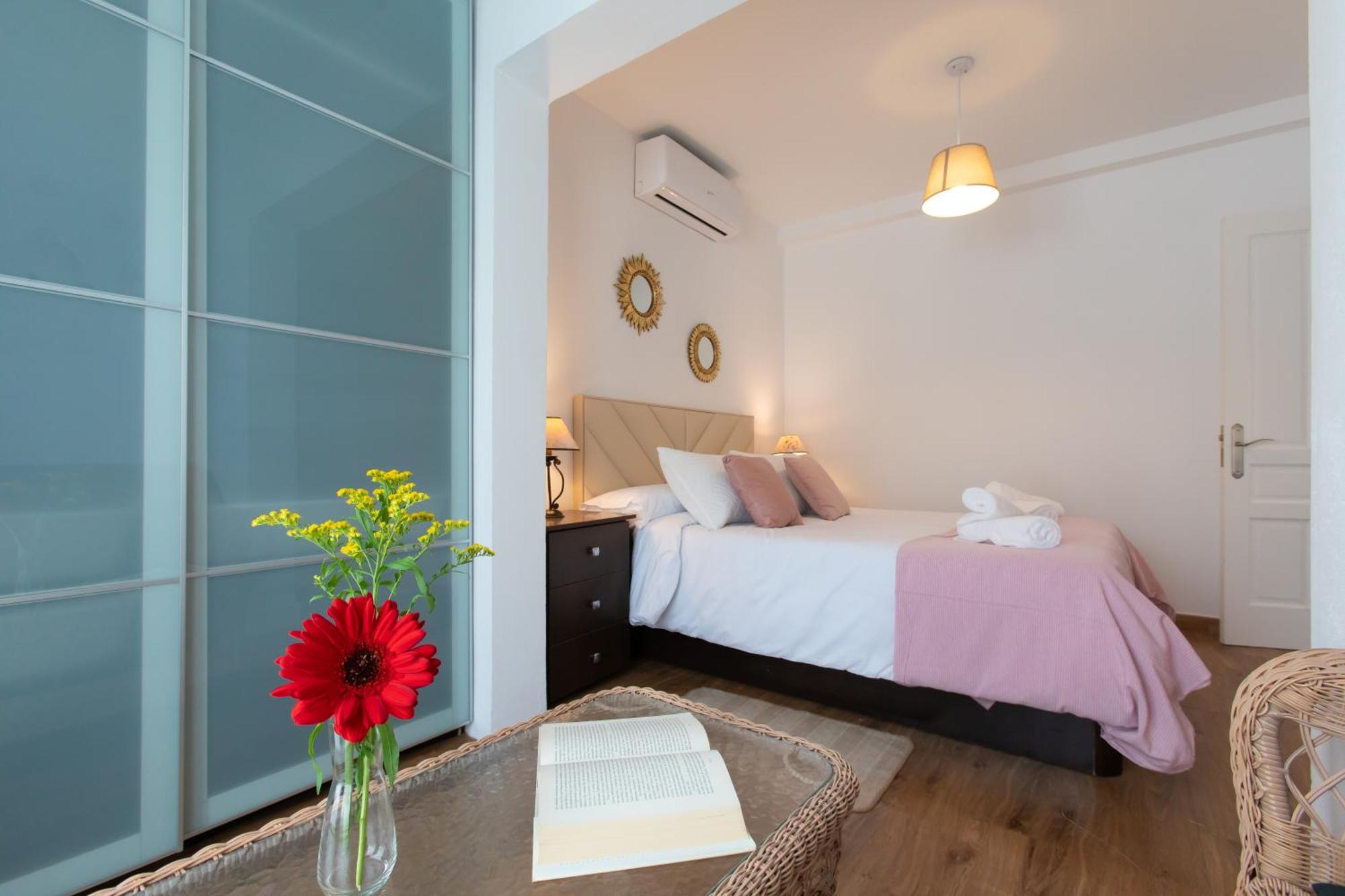 Boutique Rooms Playa Burriana Nerja Dış mekan fotoğraf