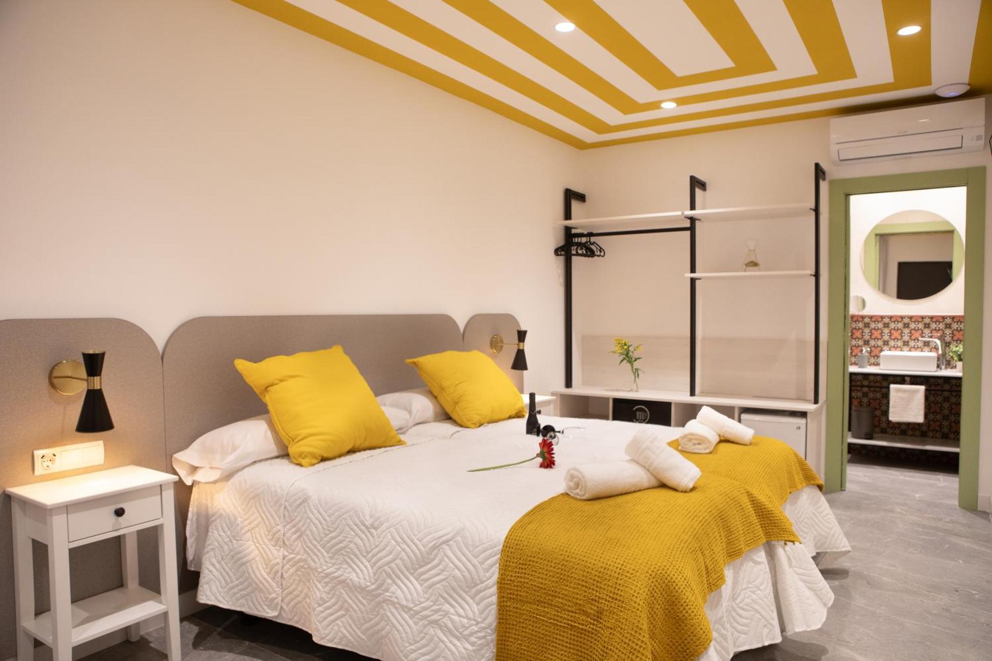 Boutique Rooms Playa Burriana Nerja Dış mekan fotoğraf