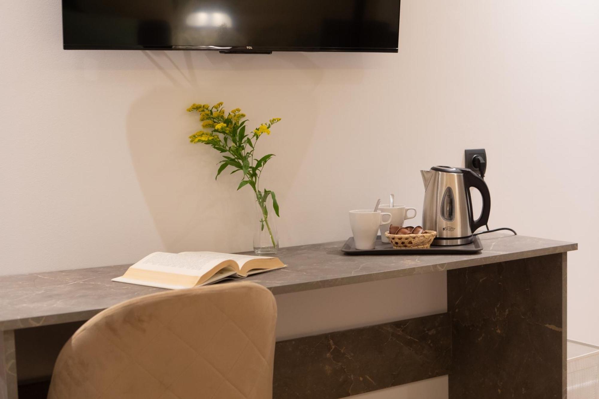 Boutique Rooms Playa Burriana Nerja Dış mekan fotoğraf