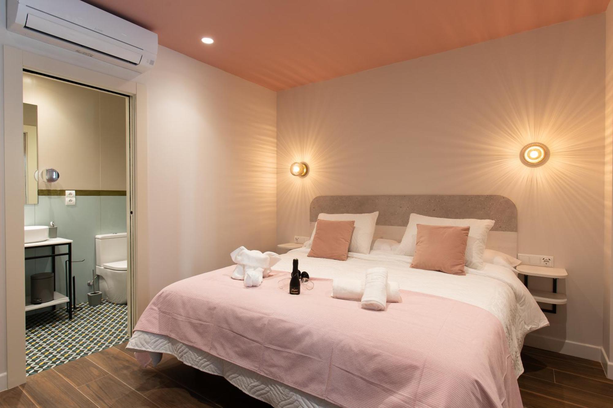 Boutique Rooms Playa Burriana Nerja Dış mekan fotoğraf