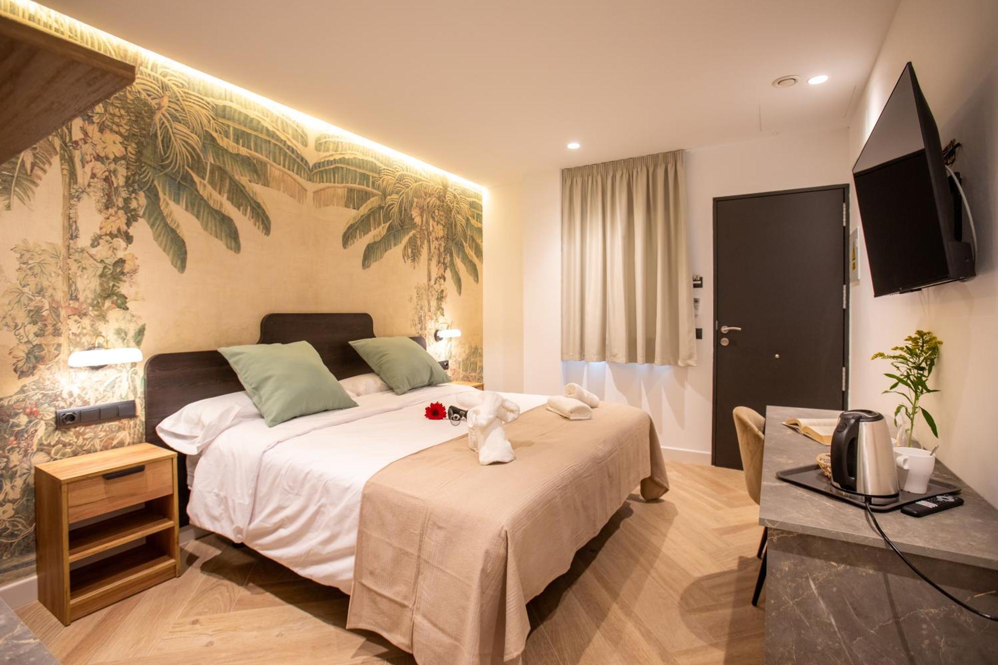 Boutique Rooms Playa Burriana Nerja Dış mekan fotoğraf