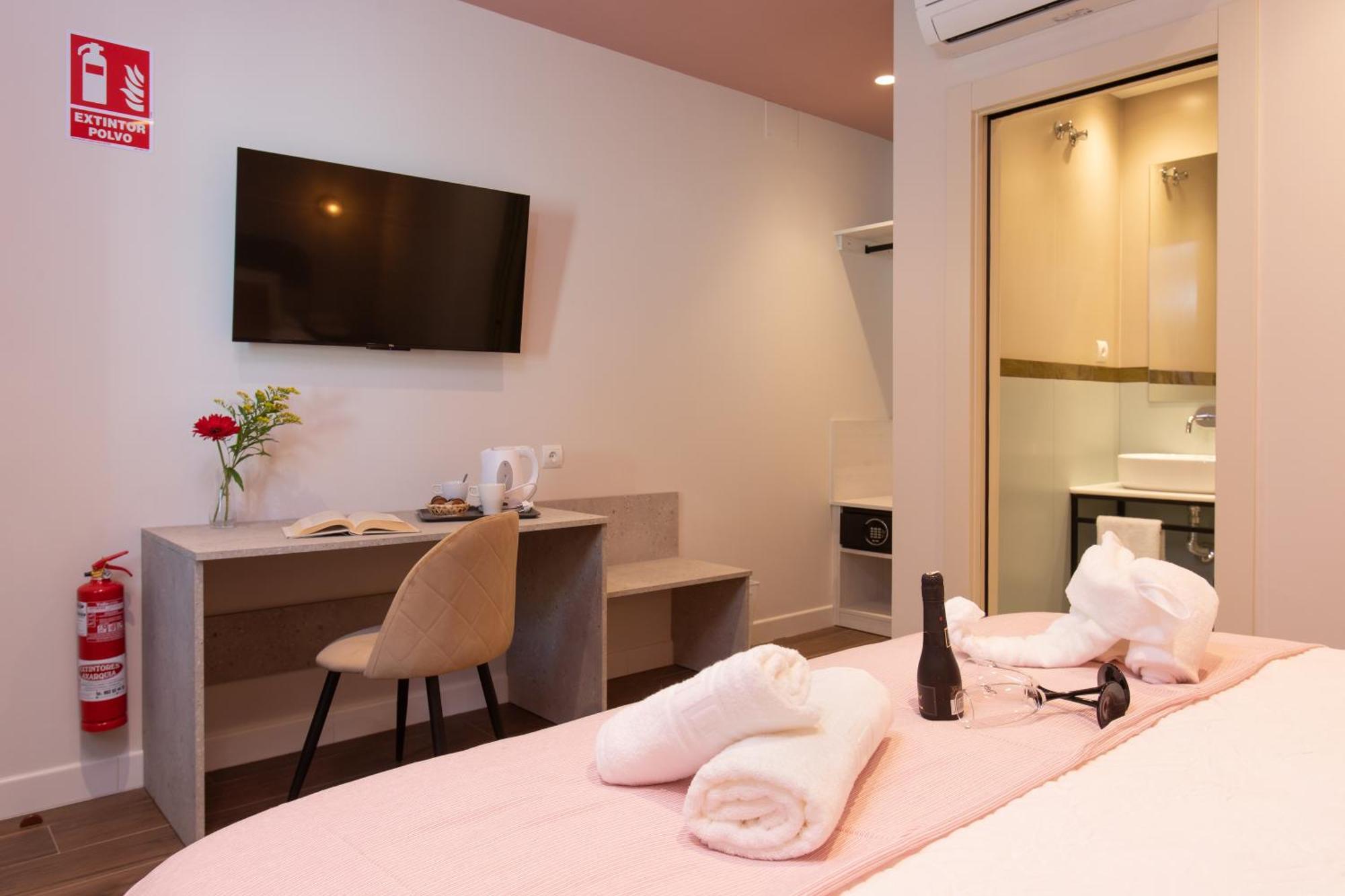 Boutique Rooms Playa Burriana Nerja Dış mekan fotoğraf