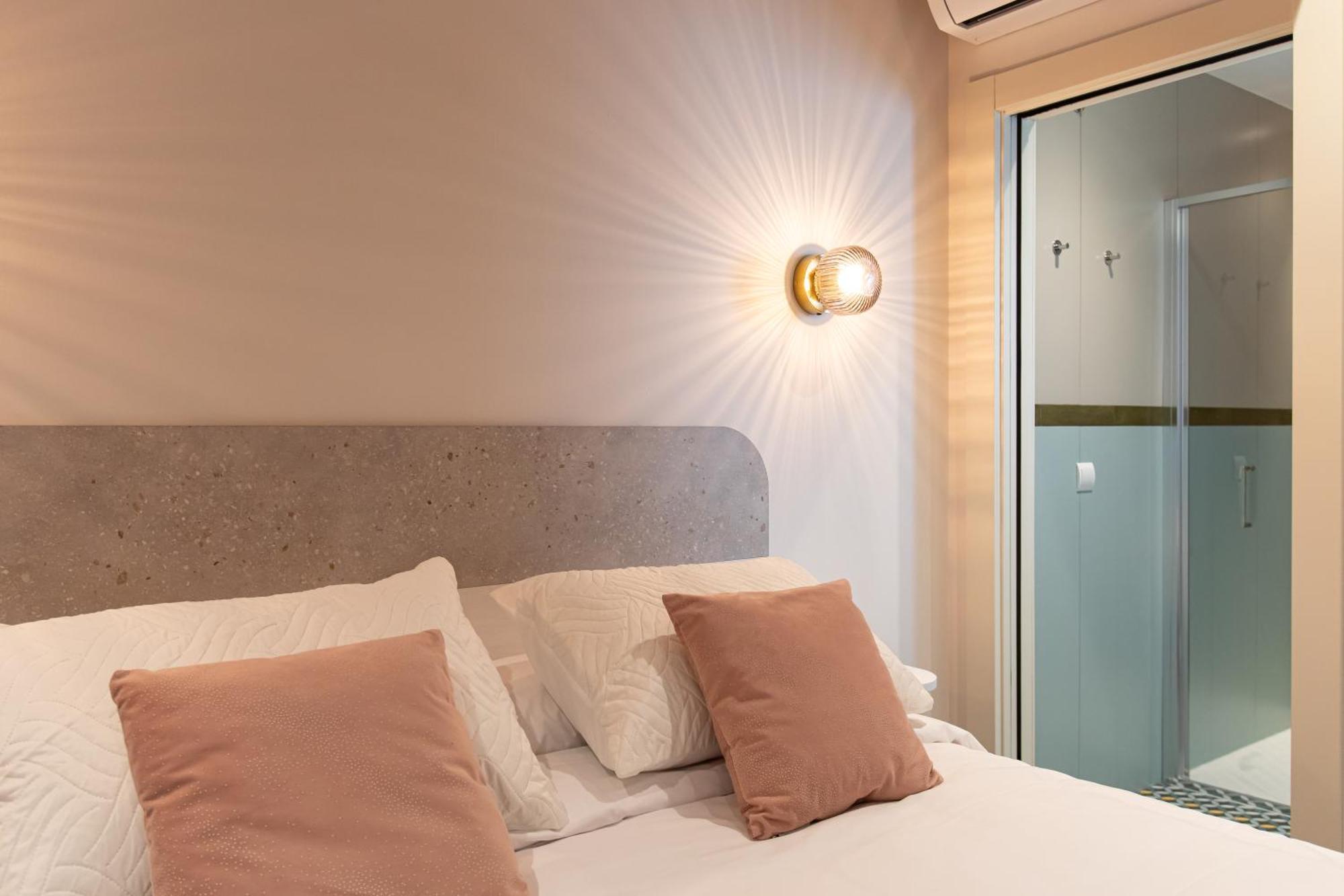 Boutique Rooms Playa Burriana Nerja Dış mekan fotoğraf
